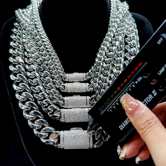 AVLON Lifestyle Series — Moissanite Diamonds Clasp Cuban Chain